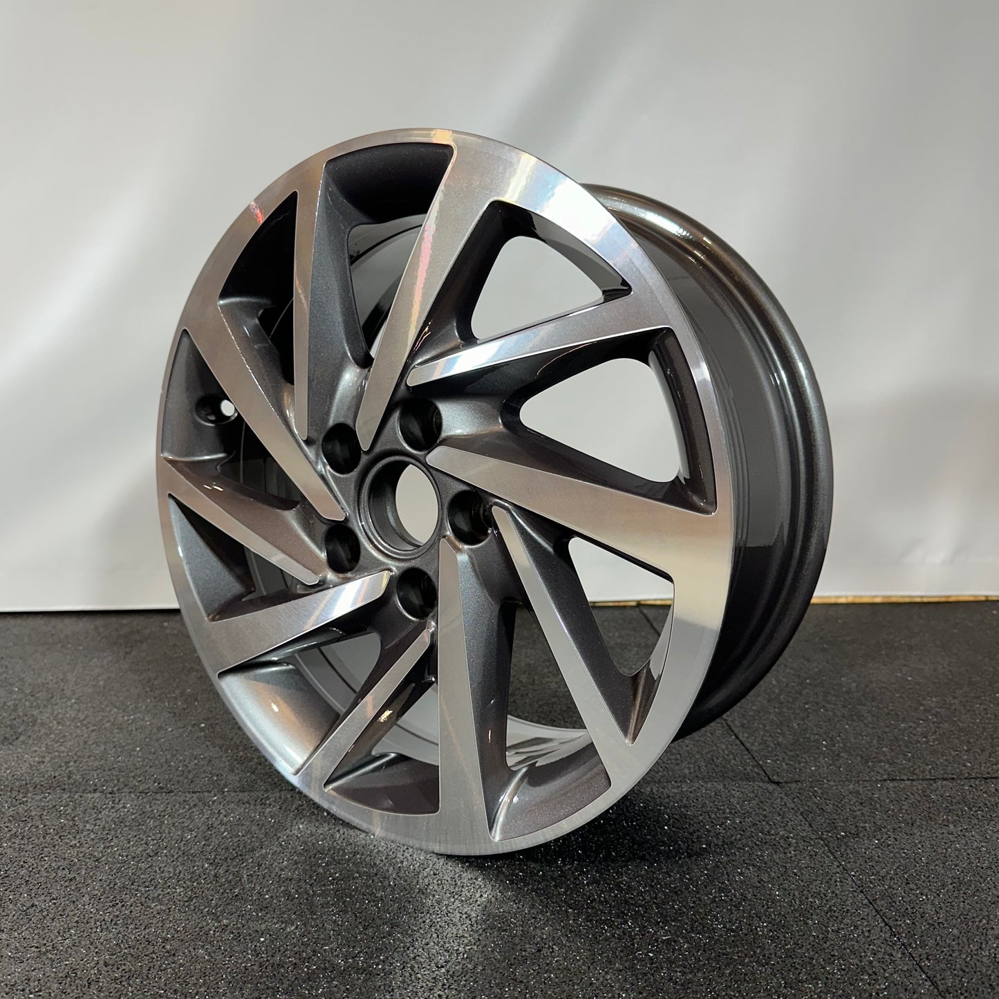 VOLKSWAGEN JANTE ALLIAGE (OEM) 5G0601025DM