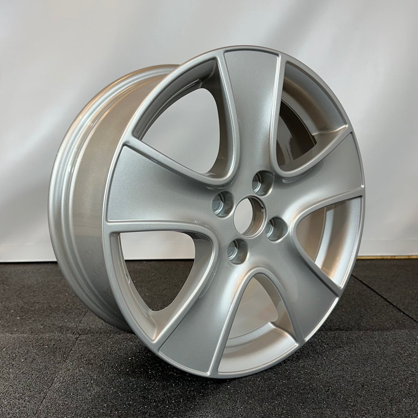 RENAULT JANTE ALLIAGE (OEM) 403006502R.