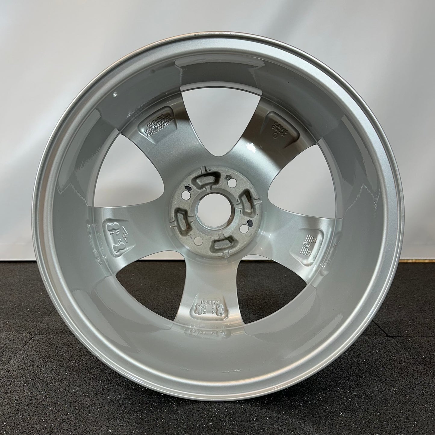 RENAULT JANTE ALLIAGE (OEM) 403006502R.