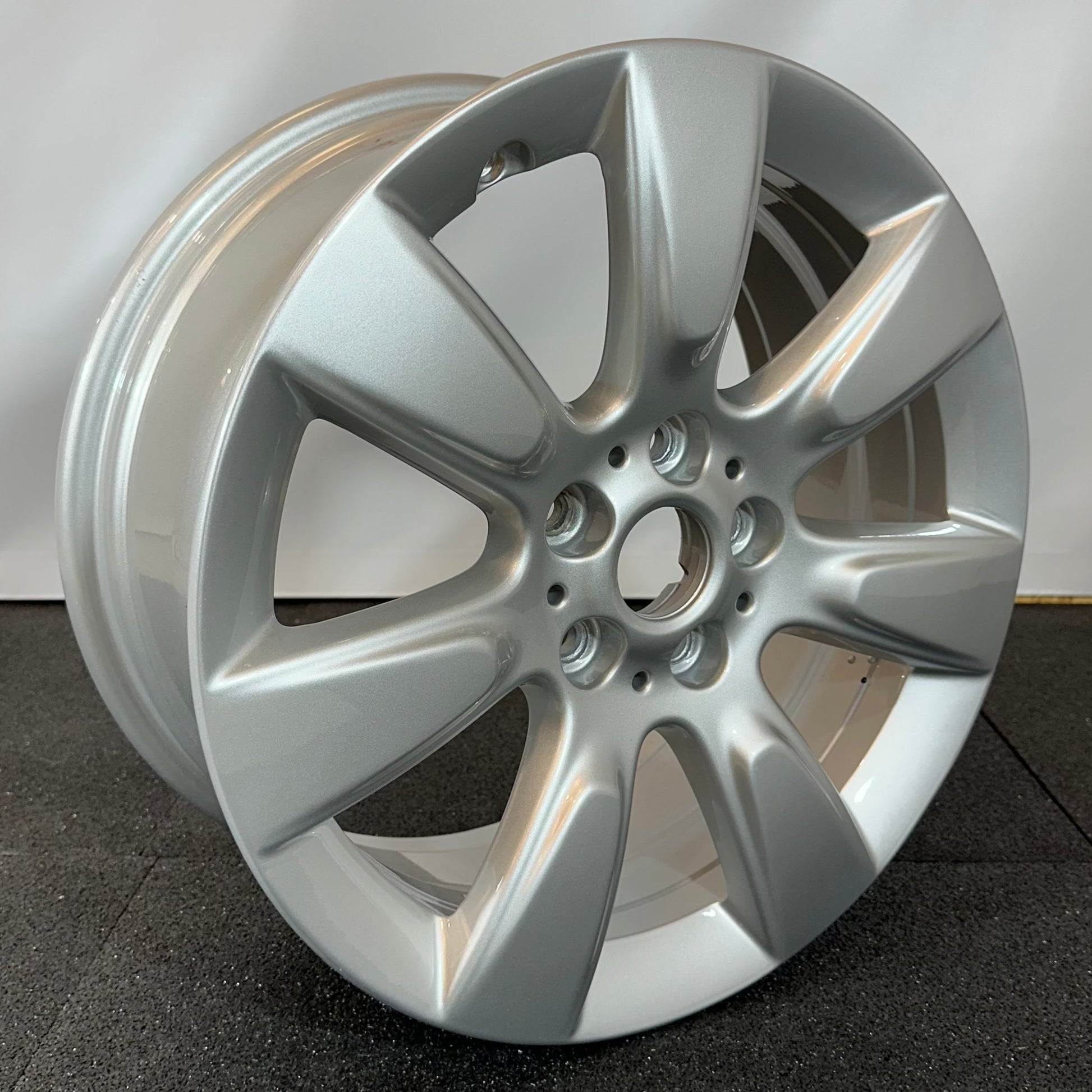 MINI JANTE ALLIAGE (OEM) 6868276.