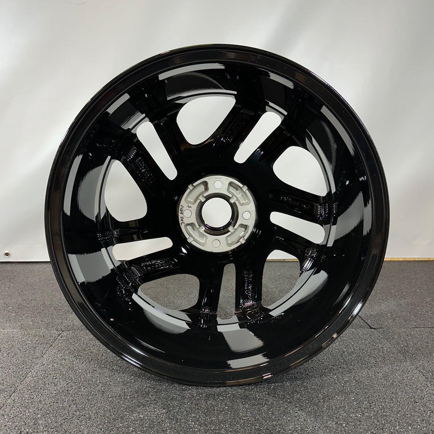RENAULT JANTE ALLIAGE (OEM) 403005727R.