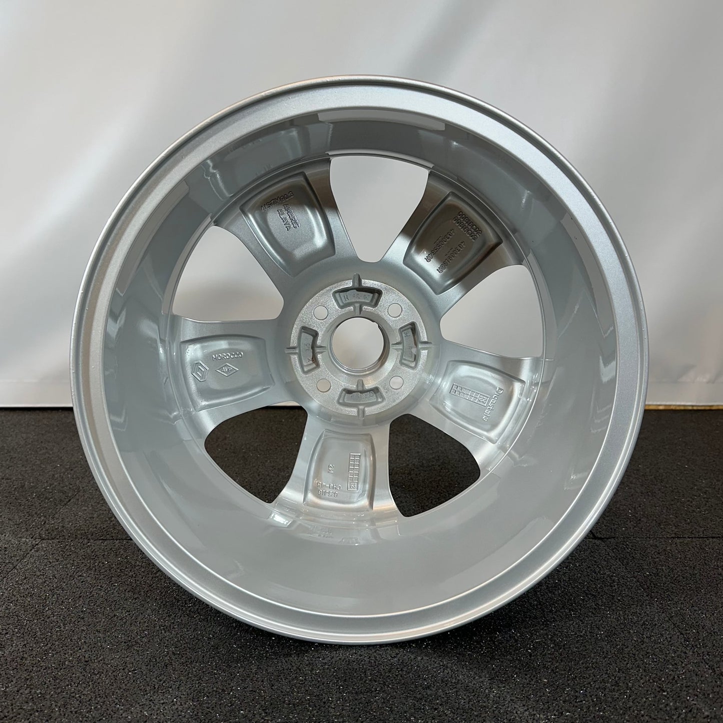 DACIA JANTE ALLIAGE (OEM) 403009186R | 403005564R.