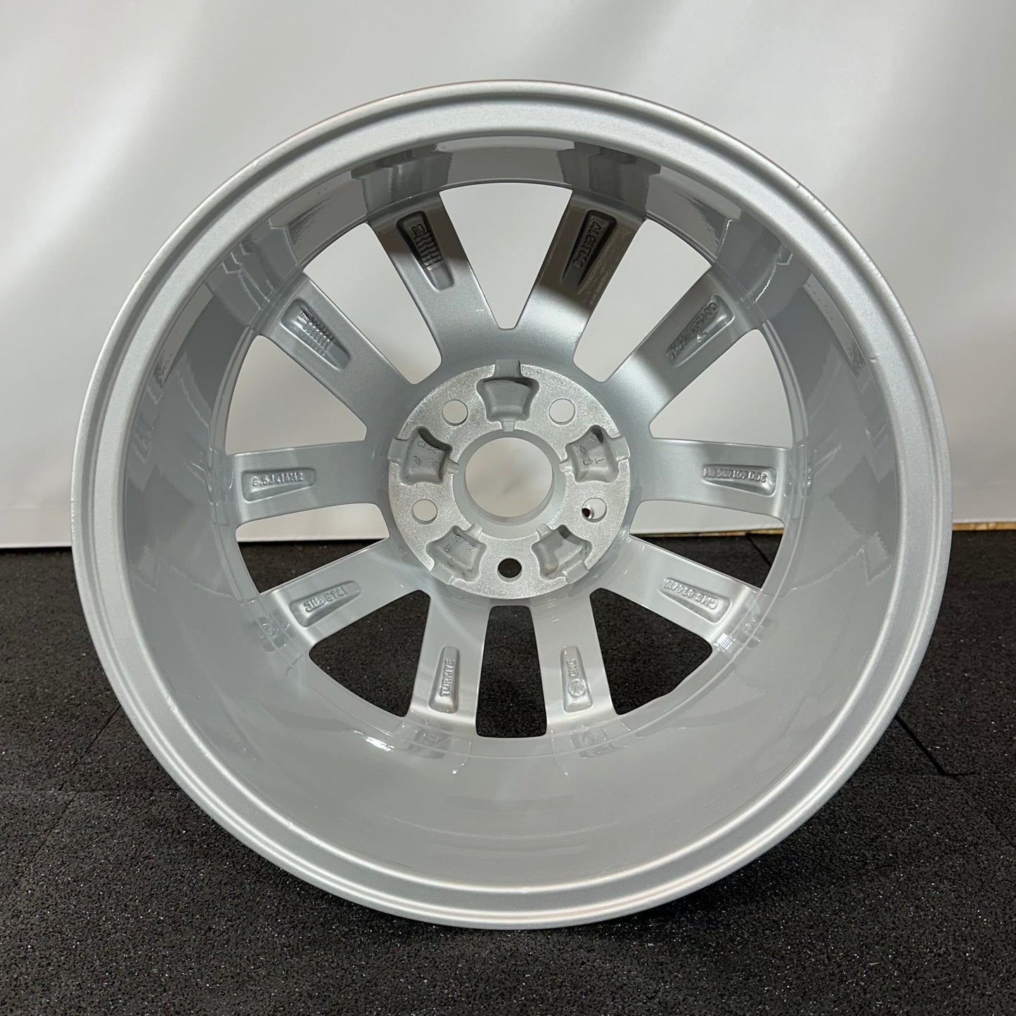 VOLKSWAGEN JANTE ALLIAGE (OEM) 3G0601025BM.