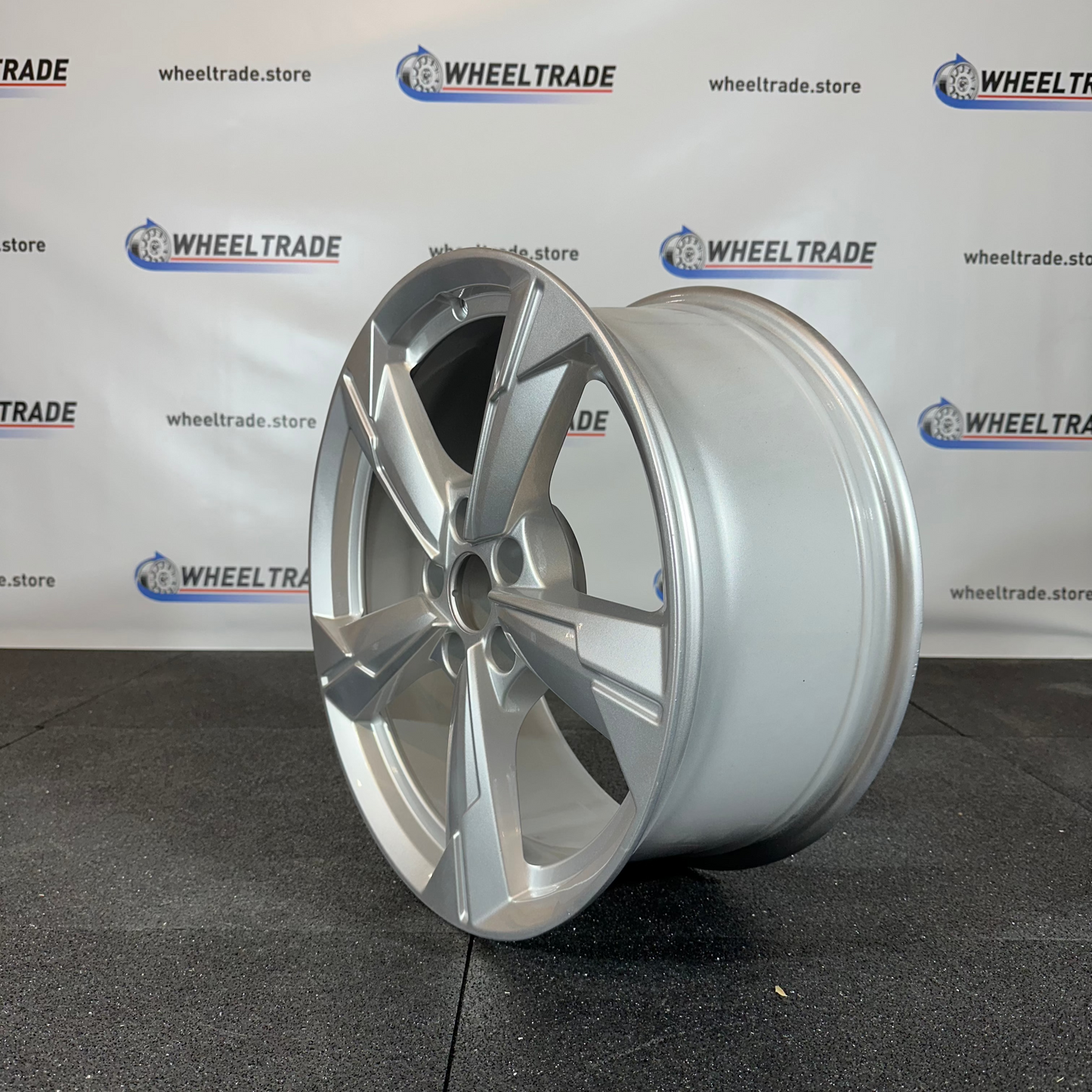 AUDI ALLOY WHEEL (OEM) 4K0601025D
