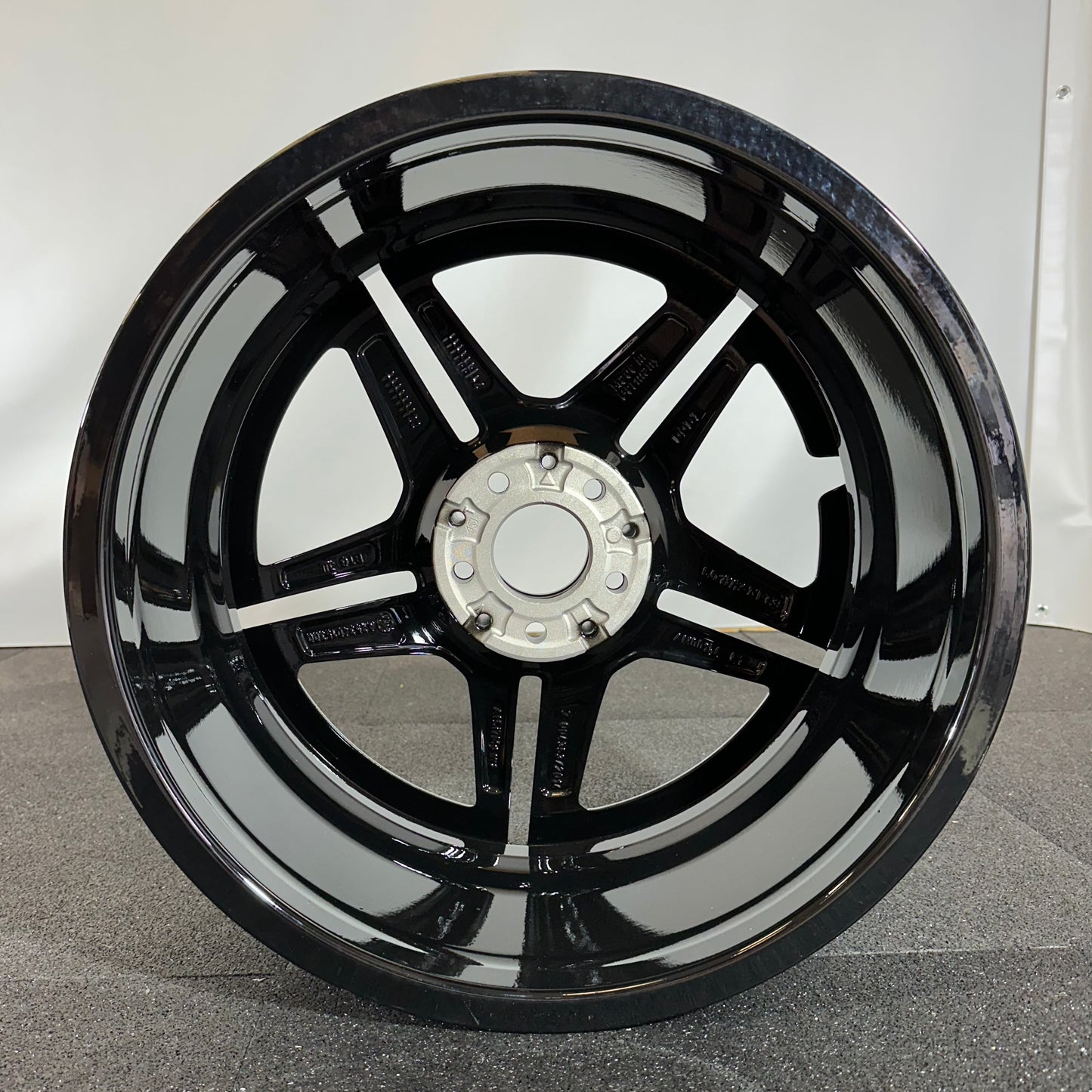 MERCEDES AMG ALLOY WHEEL (OEM) A2534015300