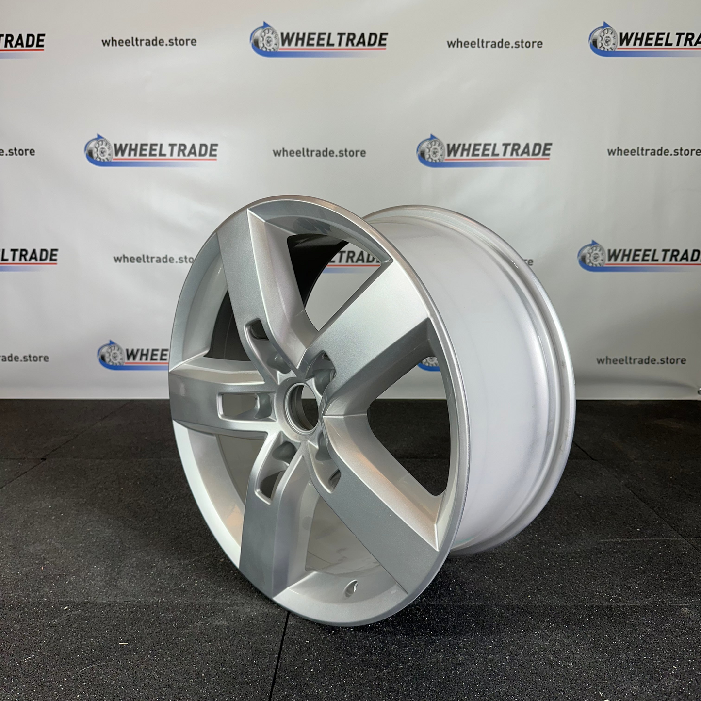VOLKSWAGEN ALLOY WHEEL (OEM) 7P6601025D