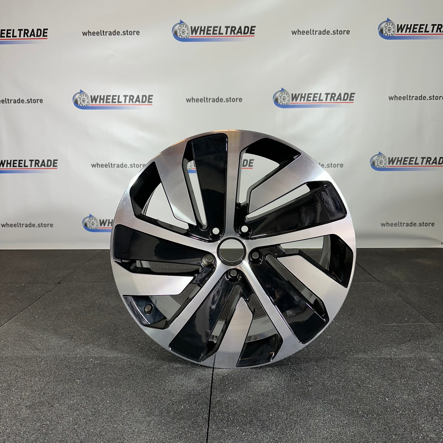 VOLKSWAGEN ALLOY WHEEL (OEM) 3G8601025P