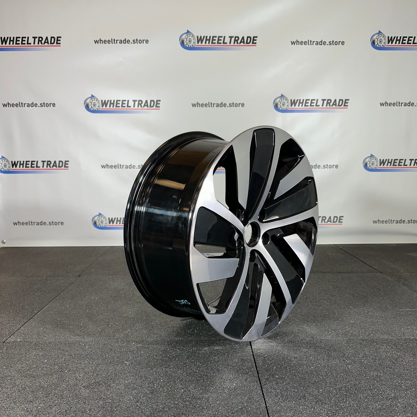 VOLKSWAGEN ALLOY WHEEL (OEM) 3G8601025P