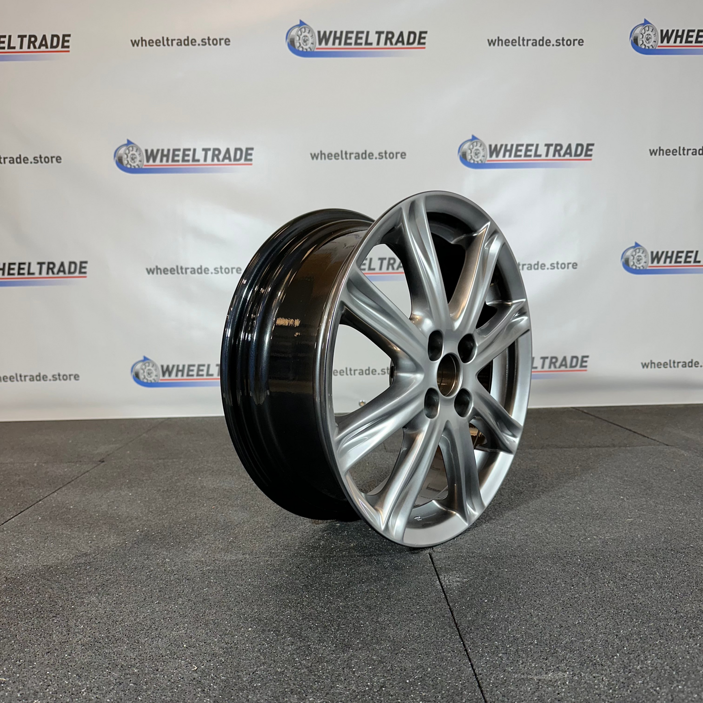 TOYOTA ALLOY WHEEL (OEM) HL45831