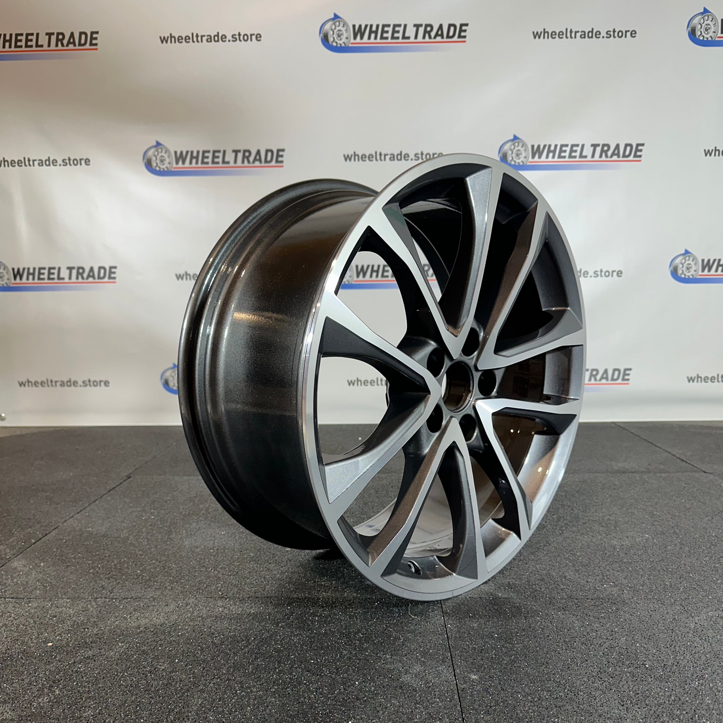 AUDI JANTE ALLIAGE (OEM) 8W0601025BF.