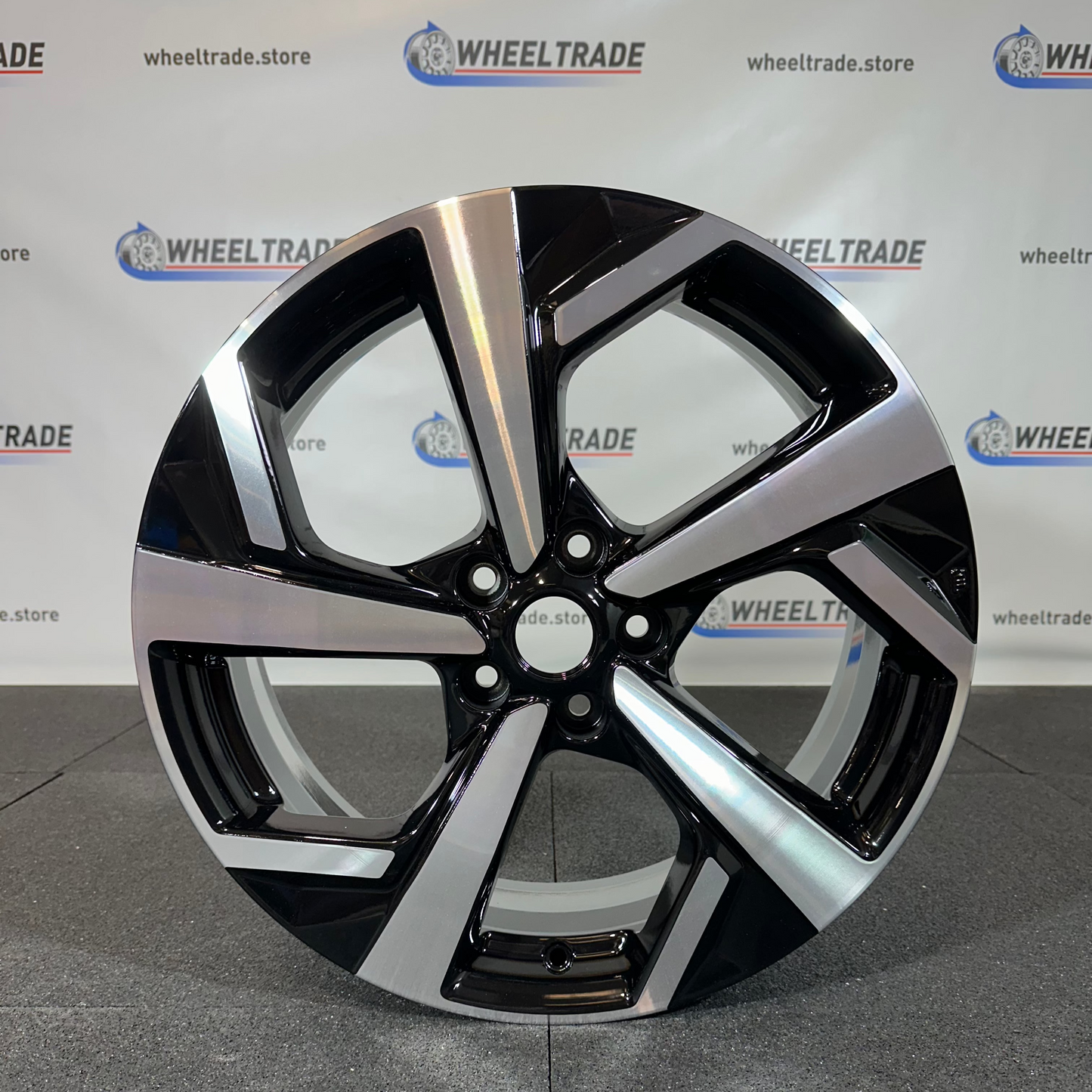 NISSAN JANTE ALLIAGE (OEM) HV05A | D0300HV05A