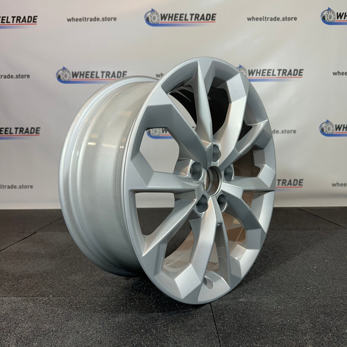 AUDI JANTE ALLIAGE (OEM) 8U0601025AF