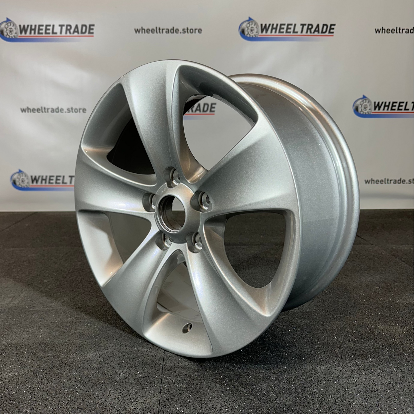 SKODA JANTE ALLIAGE (OEM) 3T0601035N