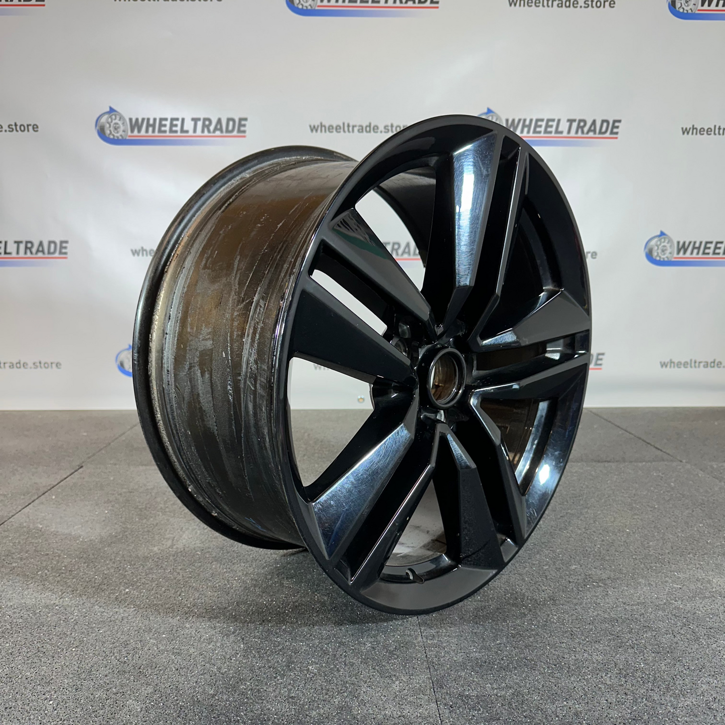 FORD MUSTANG ALLOY WHEEL (OEM) FR3C-1007-FC
