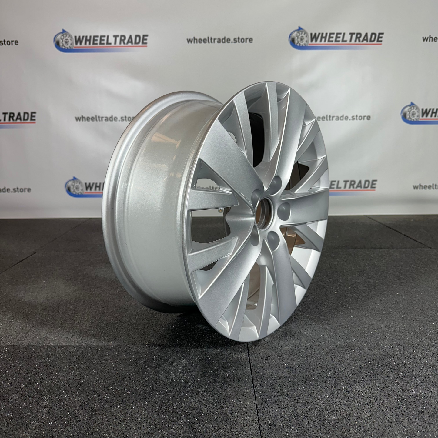 VOLKSWAGEN JANTE ALLIAGE (OEM) 6R0601025AK