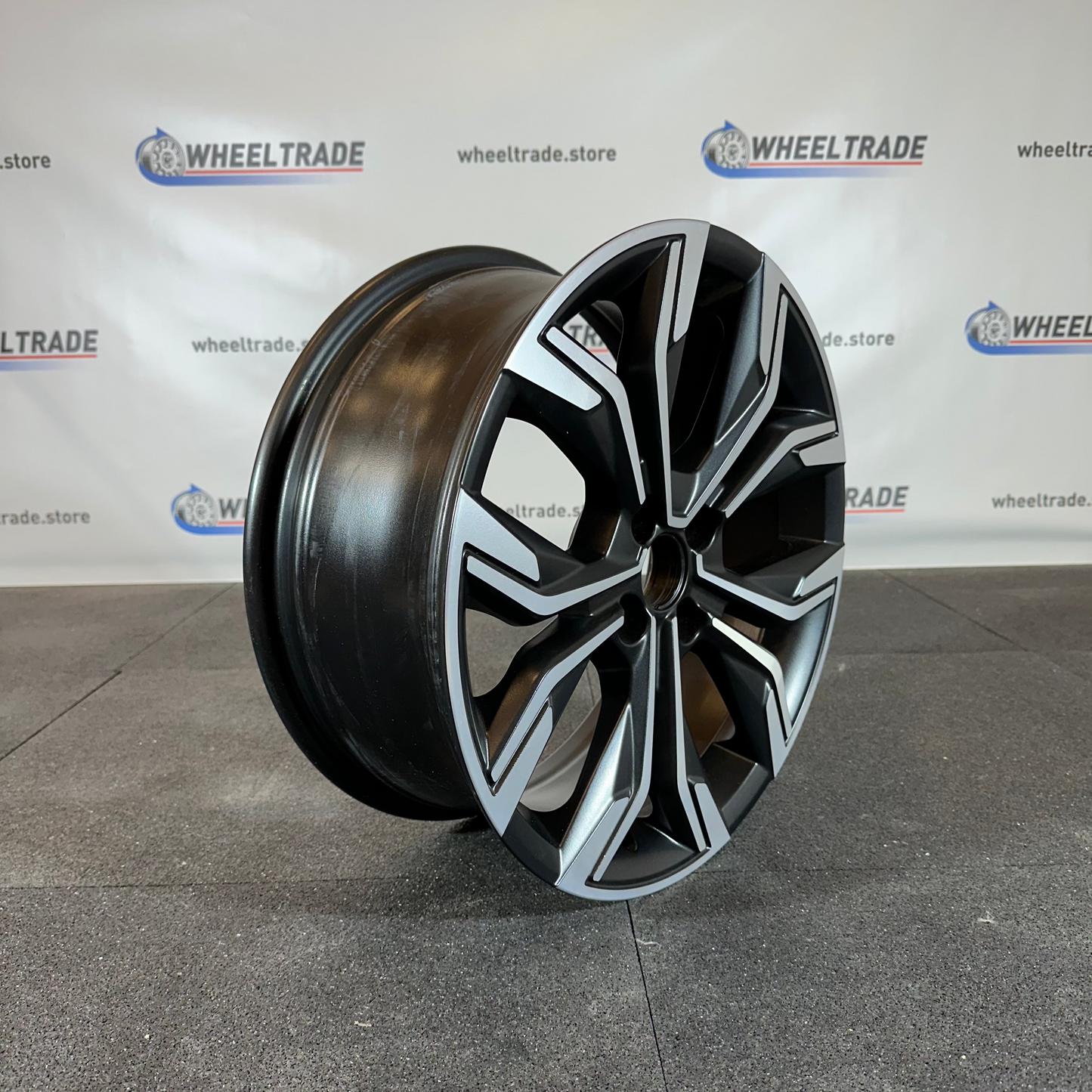RENAULT ALLOY WHEEL (OEM) 403000324R 