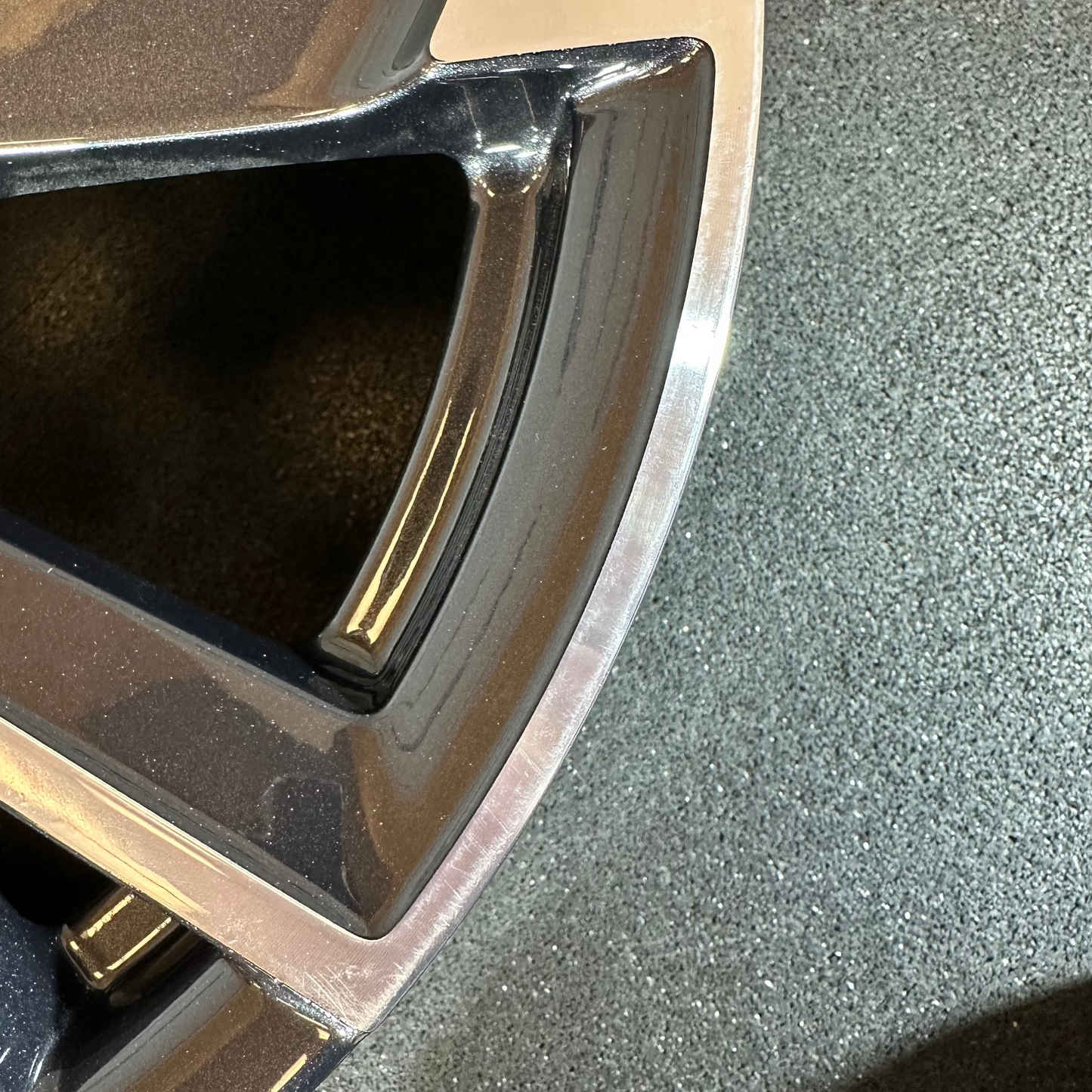 PEUGEOT JANTE ALLIAGE (OEM) 9835057580